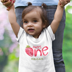 Camiseta Para Bebê Aniversário de 1 Ano Morango Personalizado