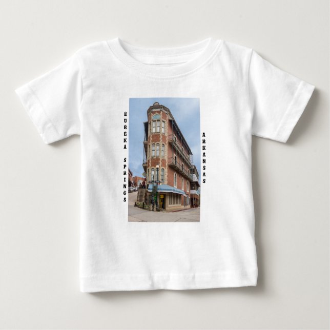Camiseta Para Bebê Apartamentos Flatiron Eureka Baby T-shirt (Frente)