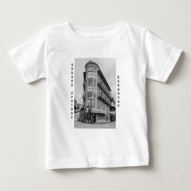 Camiseta Para Bebê Apartamentos Flatiron Eureka Grayscale Baby T-shir (Frente)