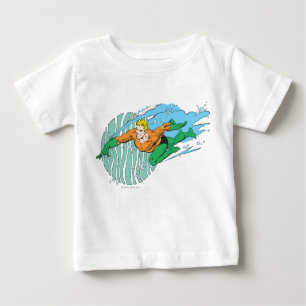 Camiseta Para Bebê Aquaman Leaps Esquerdo
