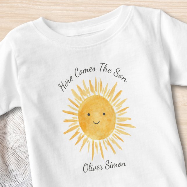 Camiseta Para Bebê Aqui Vem o Filho (Criador carregado)
