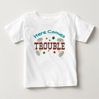 Camiseta Para Bebê Aqui vem o problema da camiseta do bebê Criança