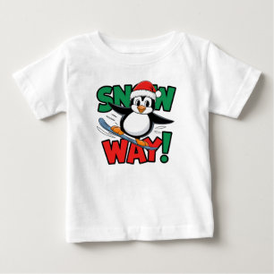 Camiseta Para Bebê Aventura de Natal de Inverno do Pinguim na Maravil