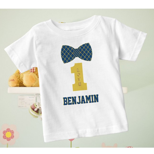 Camiseta Para Bebê Baby Boy Name One Love Arco Tie Blue (Criador carregado)
