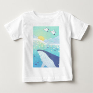Camiseta Para Bebê Baleia, gaivotas e Ilustração do Oceano de Verão