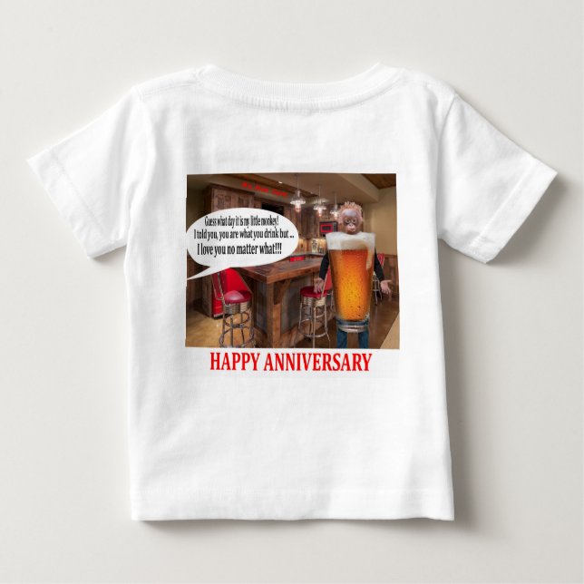 Camiseta Para Bebê bebê. Feliz Aniversário, cerveja de orangotango (Verso)