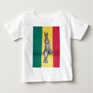 Camiseta Para Bebê Belo coelho Rasta Oasis Metal Bunny