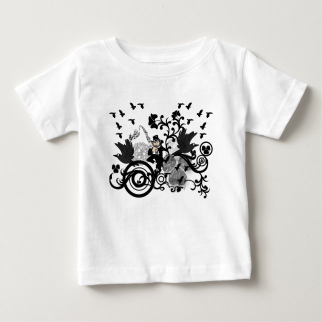 Camiseta Para Bebê Black Irish Swirls and Leprechauns (Frente)