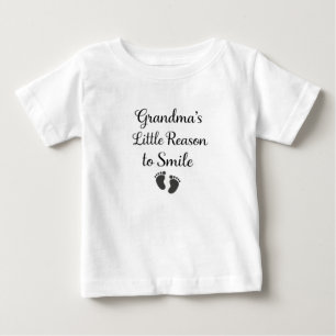 Camiseta Para Bebê Body Pequeno Motivo para Sorrir da Vovó