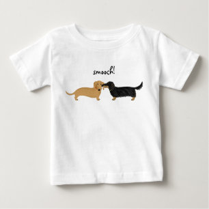 Camiseta Para Bebê Bonito Dachshances Smooch Wiener Dogs Love