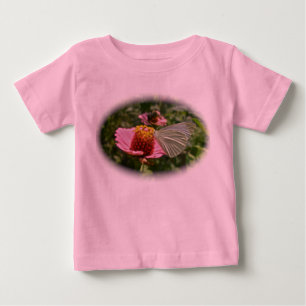Camiseta Para Bebê Borboleta-do-repolho na camisa-do-bebê da Zinnia