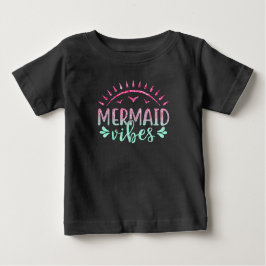 Camiseta Para Bebê Brilho de Rosa Quente e Verde Vibrações de Sereia