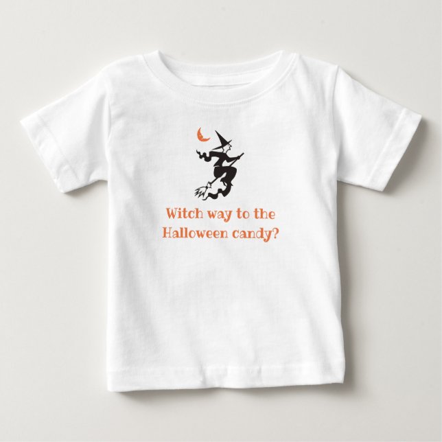 Camiseta Para Bebê Bruxa Caminho Para Doce Halloween (Frente)