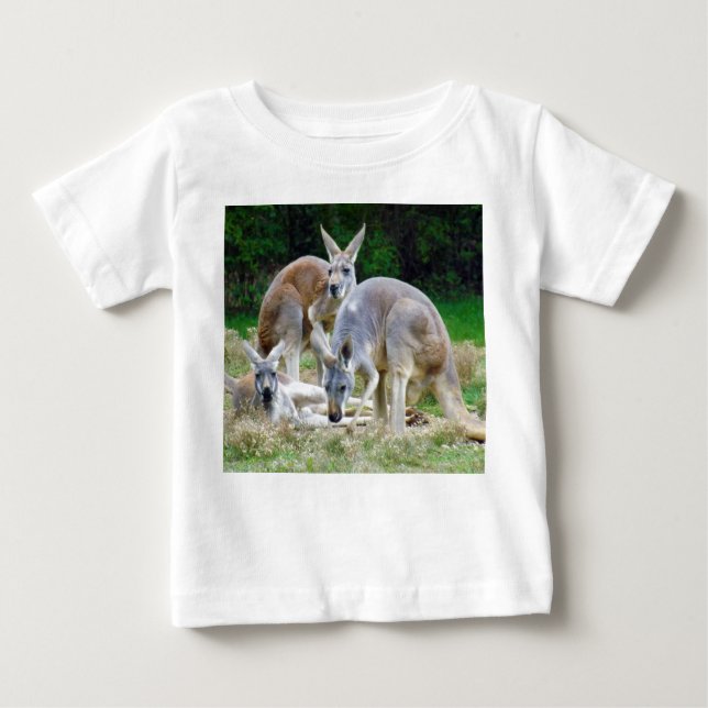 Camiseta Para Bebê Cangurus australianos que relaxam no Sun (Frente)