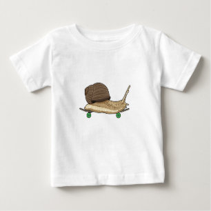 Camiseta Para Bebê Caracol como Patinador com skate