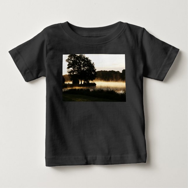 Camiseta Para Bebê Cena de Manning Lake (Frente)