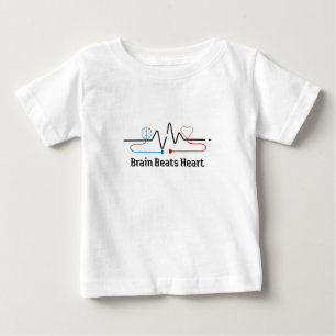 Camiseta Para Bebê Cérebro Acima do Coração Bebê