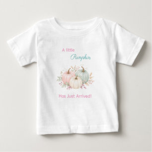 Camiseta Para Bebê Chuva de Bebê Pastel Um Pequeno Abobrinha Está a C