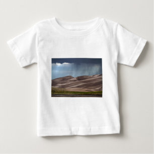 Camiseta Para Bebê Chuva nas dunas de areia do Excelente