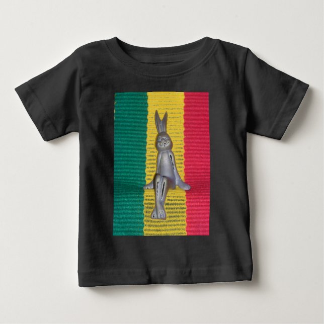 Camiseta Para Bebê Coelhinho em Cores Rasta: Um Toque de Groovy (Frente)