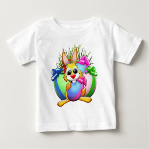 Camiseta Para Bebê Coelho engraçado mordendo um ovo de Páscoa