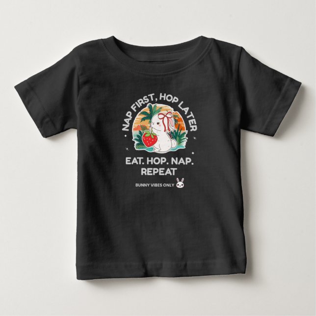 Camiseta Para Bebê Coelho Sonho de Morango (Frente)