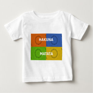 Camiseta Para Bebê Colagem Coletiva Coletiva de Pop e Mensagem "Hakun