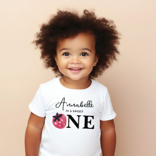 Camiseta Para Bebê Convidado de Honra de Aniversário Berry Sweet