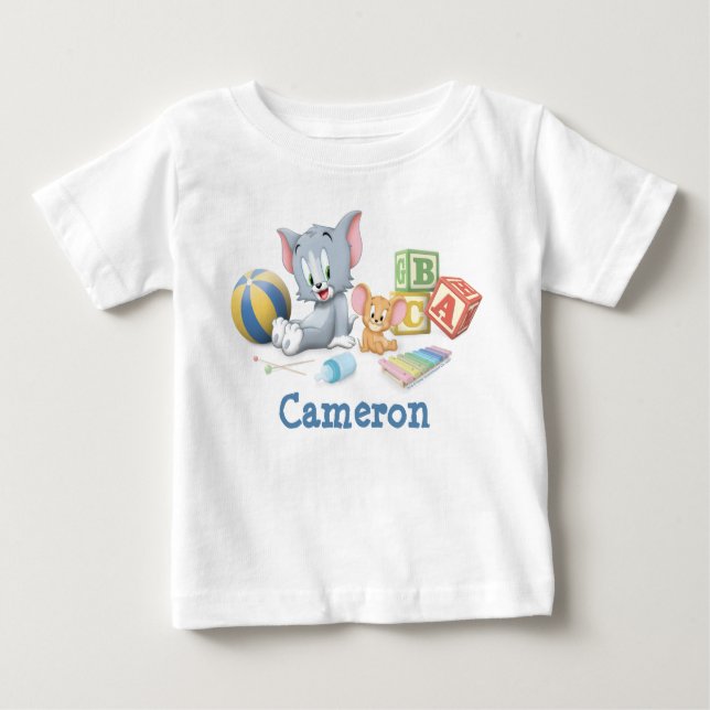 Camiseta Para Bebê Criança Tom e Jerry Brincando com Brinquedos (Frente)
