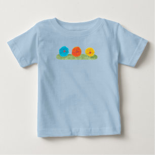 Camiseta Para Bebê Criaturas Fofas Segurando Corações