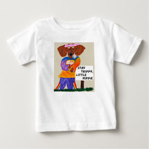 Camiseta Para Bebê Dachshund Hippie no Letreiro Fique Tripado, Pequen