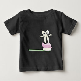 Camiseta Para Bebê Dentista de Crianças Bonitas