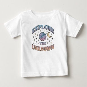 Camiseta Para Bebê Design de tipografia estética cósmica