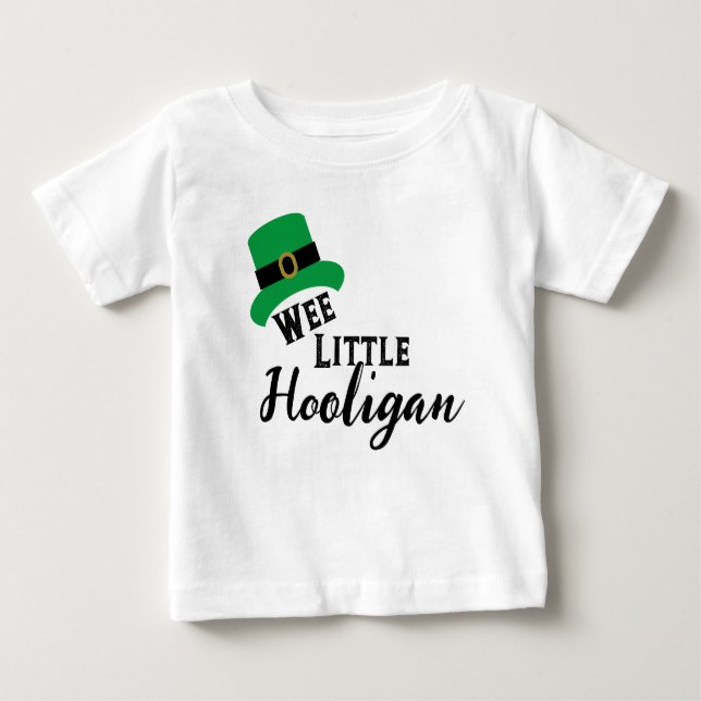 Camiseta Para Bebê Dia de Patrick, "Wee Little Hooligan Design" (Frente)
