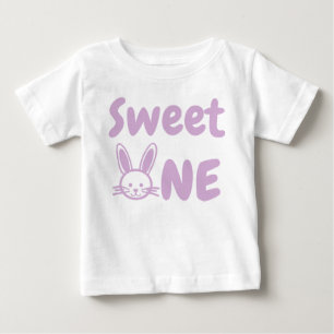 Camiseta Para Bebê Doce Uma Páscoa primeiro aniversario Bebê T-Shirt