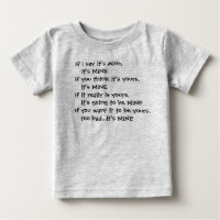 É meu… t-shirt da criança
