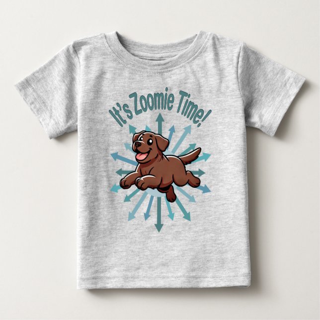 Camiseta Para Bebê É Zoomie Time Chocolate Lab (Frente)