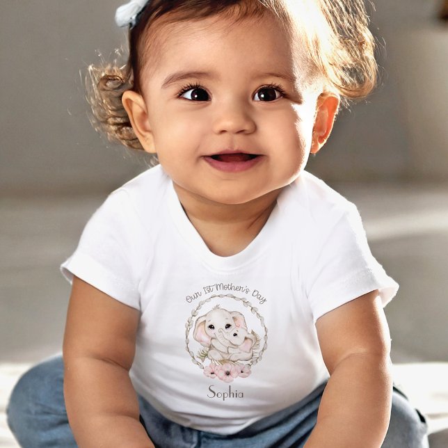 Camiseta Para Bebê Elefante de Primeira Dia de as mães Personalizado (First Mother's Day Girl Elephant Personalized Baby T-Shirt)