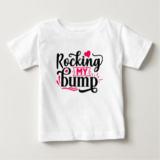 Camiseta Para Bebê Enganando meu Bump, gravidez engraçada
