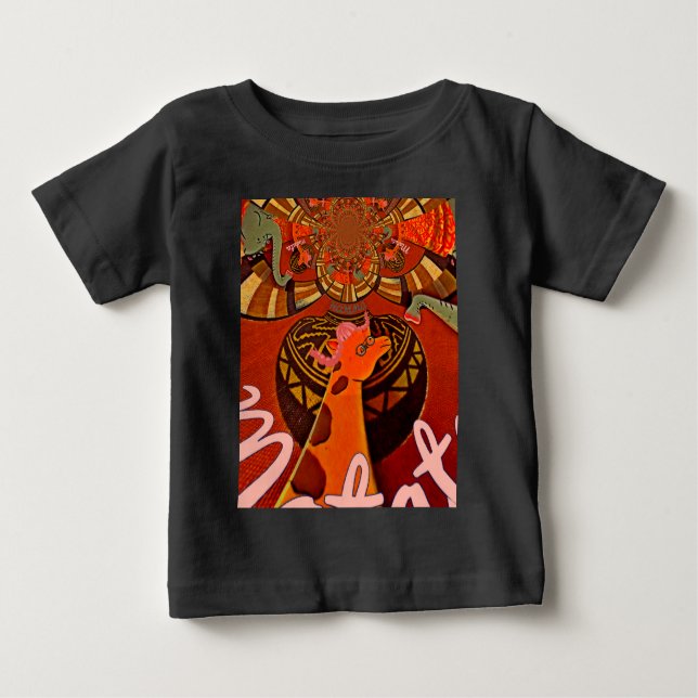 Camiseta Para Bebê Engraçado Girafa: Um Charme Africano Caleidoscópic (Frente)