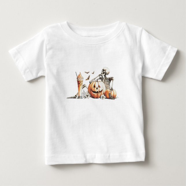 Camiseta Para Bebê Esqueleto com abóbora e bebida. Dia das Bruxas. (Frente)