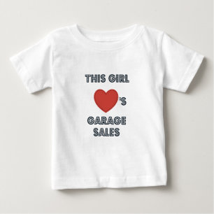 Camiseta Para Bebê Esta Menina Adora Vendas de Garagem com Coração
