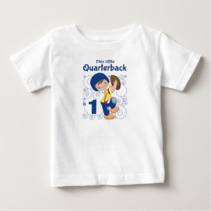 Camiseta Para Bebê Este estratego pequeno é 1