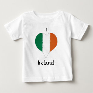 Camiseta Para Bebê Eu Amo A Irlanda Pintada Com Distância Bandeira D