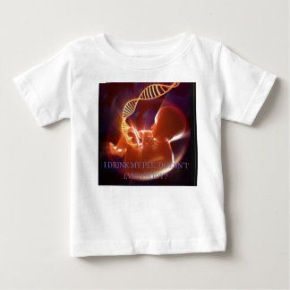 Camiseta Para Bebê Eu bebo meu xixi, não é?