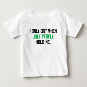 Camiseta Para Bebê Eu grito somente quando as pessoas feias me