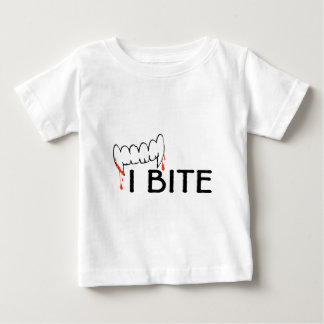 Camiseta Para Bebê Eu mordo (os dentes e o sangue)