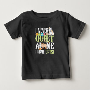 Camiseta Para Bebê Eu Nunca Me Inclino Sozinho Eu Tenho Gatos Engraça