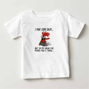 Camiseta Para Bebê Eu posso parecer calma, mas minha cabeça eu te dei
