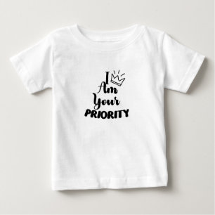 Camiseta Para Bebê Eu Sou Sua Prioridade Bebê Menino Rei Bebê Menina 